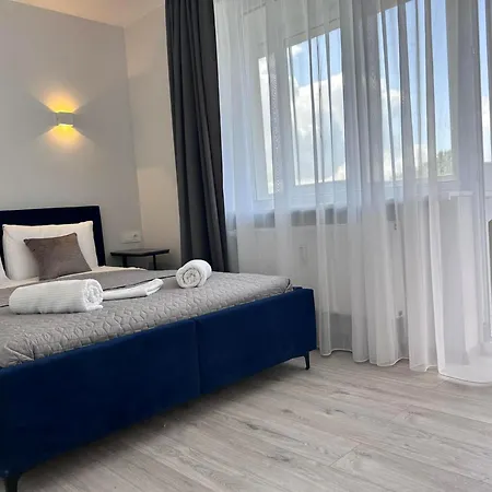 Spacious&stylish Center 2 Bedroom *