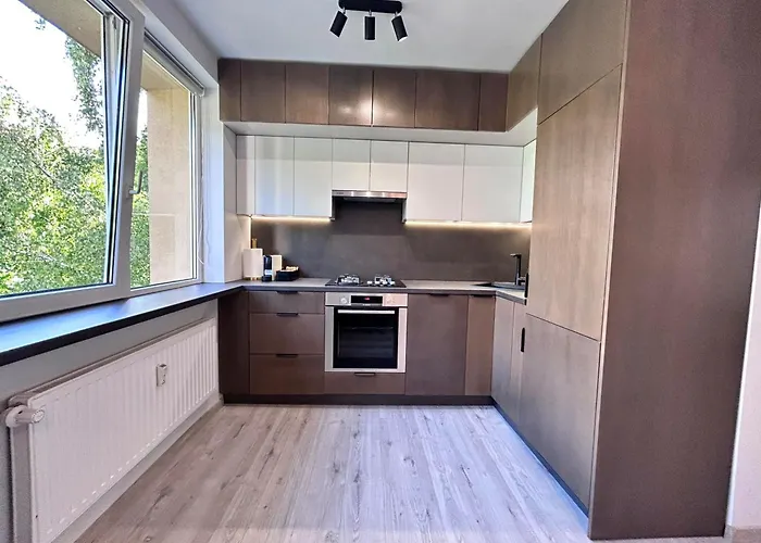 Spacious&stylish Center 2 Bedroom *