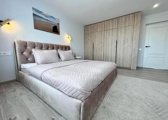 Spacious&stylish Center 2 Bedroom Daire Palanga